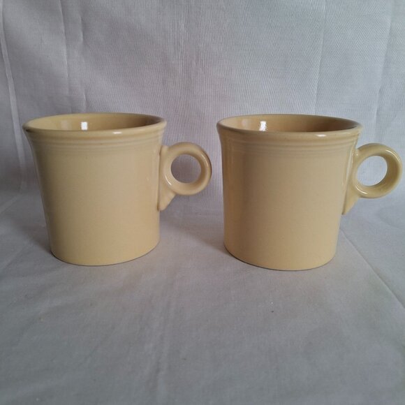 Homer Laughlin China Fiesta Set of 2 Pale Yellow Coffee Mug Ring Handle - Picture 1 of 8